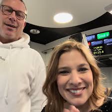 Netter und freundlicher Besuch von der Feuerwache 2 der  @berufsfeuerwehr.kassel diese Woche in hr4