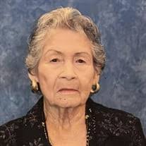 Lilian Mejia's Instagram, Twitter & Facebook