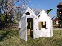 楽天市場 ぺったんハウス つながるおしろ こどもの想像力 創造力が広がる ダンボールのお家おえかき デコレーション 連結が楽しめる変形ハウス遊んだあとは収納も可 何度でも組み立てられるマジックテープ式日本製 オリジナルデザイン 産地問屋の サクラ陶器