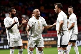 O show de roberto carlos de 2020 seguirá a premissa de anos anteriores, com diversos entretenimentos a bordo do navio, como shows de humor, aulas de dança de salão, missa e palestras. Roberto Carlos On Real Madrid You Cannot Win Every Trophy Football Espana