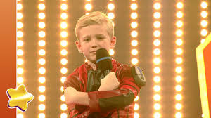 Stiekem wilde je het roze pak van mega mindy de hele dag aan en ook een leven als superheldin elk avontuur van mega mindy was super spannend, en ging ze nou eindelijk vertellen dat ze verliefd. De Sterrenstudio Obe Zingt Mega Mindy Vs Rox Youtube
