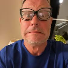 Dear Sir David. May you have a very, very happy birthday. You are amazing.  Thank you for everything you have shown me about our beautiful planet 🌍.  Truly an inspiration to me