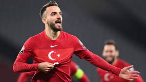 Karaman debuterade för turkiets landslag den 9 november 2017 i. Son Dakika Besiktas Ta Kenan Karaman Transferi Tamam 3 Yillik Sozlesme Spor Haberi