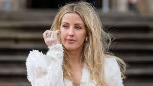 The singer has announced she's expecting her first baby with husband ellie announced her pregnancy with a photoshoot for vogue magazine, which was taken at her cosy. Ellie Goulding Fans Stop Asking Her When She S Going To Have A Baby Abc News