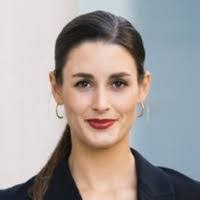 Julia Fabian's Instagram, Twitter & Facebook