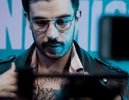 Diego Alfaro Projects :: Photos, videos, logos, illustrations and branding  :: Behance