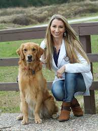 The building is very clean and the staff are very friendly and took great care of all my puppy's needs. Veterinarian In Cypress Tx Animal Er Of North West Houston