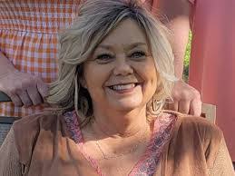 Wanda Wood's Instagram, Twitter & Facebook