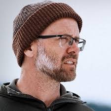 Scott Perrie's Instagram, Twitter & Facebook