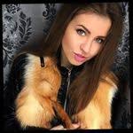 Tracy Besch's Instagram, Twitter & Facebook