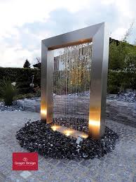 Https Www Designer Brunnen De Edelstahlbrunnen Kundenfotos 20wassertor Htm Gartenbrunnen Brunnen Design Wasserwand