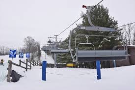 In the winter on kempenfelt bay you will notice plenty of huts. Immeasurable Impact What Barrie Area S Ski Industry Risks Losing Through Month Long Covid 19 Shutdown Toronto Com
