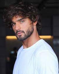 Посмотрите больше идей на темы «марлон тейшейра, мужчины. Idei Na Temu Marlon Teixeira 200 Marlon Tejshejra Muzhchiny Muzhskie Pricheski Dlya Kudryavyh Volos