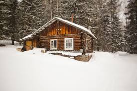 For over thirty years, american antique cabin company has been committed to restoring our country's rapidly vanishing antique hand hewn log buildings. 7 Rustic Log Homes For Sale Historic Homes For Sale
