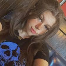 Beth Demarco's Instagram, Twitter & Facebook