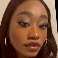 Shena Brown's Instagram, Twitter & Facebook