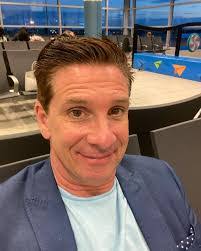 Ian Depew's Instagram, Twitter & Facebook