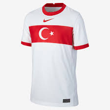 Onze voetbalclub trainingspakken draag je op straat, voetbal of gewoon thuis op de bank. Turkije 2020 Stadium Thuis Voetbalshirt Voor Kids Nike Nl