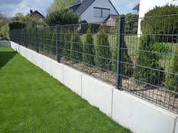 Pflastersteine sind steine, die als belag für wege, terrassen, straßen und plätze eingesetzt sie lassen sich leicht verlegen und prägen das bild des hauses und des gartens ganz besonders. Ihr Garten Unsere Leidenschaft