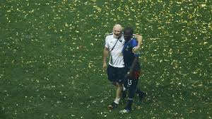 Ein mann mit kante für frankreichs konservative. Wm 2018 Franzosen Dichten Lied Auf N Golo Kante Derwesten De