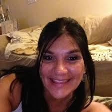 Sharon Ruggles's Instagram, Twitter & Facebook