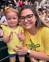 Little weekend trip to Columbus- Zoo and Savannah Bananas 🤍🍌🦁