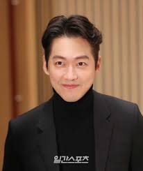 Actor, modelo y director., fecha de nacimiento: í¬í†  ë‚¨ê¶ë¯¼ ìž˜ìƒê¸´ ë‹¨ìž¥ ì¤'ì•™ì¼ë³´