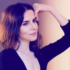 Conversa com Leonor Baldaque, actriz, escritora e cantautora by Boca de  Trapos