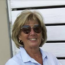 Sally Dodd (lolasnanna)