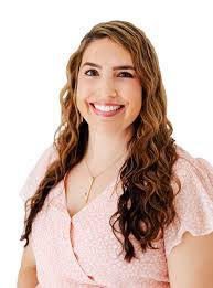 Jenna Macdonald's Instagram, Twitter & Facebook