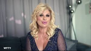 Sua madre si chiama maria concetta cipollari ma non sappiamo altro circa la sua infanzia e la sua famiglia. Tina Cipollari Love Has Blossomed Again An Unexpected Return Curler Ruetir