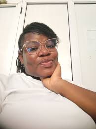 woman stands up to abusive husband at anniversary dinner