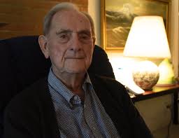 WWII bomber pilot awarded Silver Star > U.S. Air Force Expeditionary Center  > Article Display