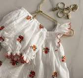 Try the easiest baby closet hack with these gold hangers + curtain clips to  keep all your babes outfits and sets together. No more wasting time ripping  apart drawers trying to find an outfit that ...