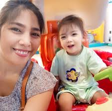 Bakit kasi hindi manlang hinati yung petchay bago lutuin😅