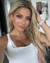 Alisha Nolan's Instagram, Twitter & Facebook