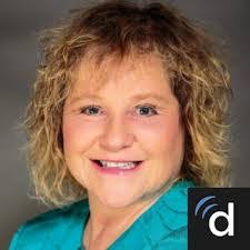 Deborah Leal's Instagram, Twitter & Facebook