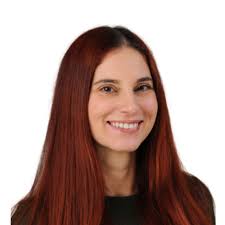 Miriam Reid's Instagram, Twitter & Facebook