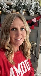 Heather Easley's Instagram, Twitter & Facebook