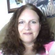 Kelly Loveday's Instagram, Twitter & Facebook