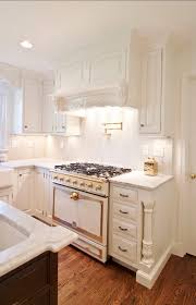 Cabinets Benjamin Moore Cloud White Oc 130 Or 967 From My Old Country House Myo Kitchen Inspiration Design Painted Kitchen Cabinets Colors Kitchen Inspirations