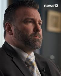 News 12 Long Island's Andrew Ehinger is driving eastbound