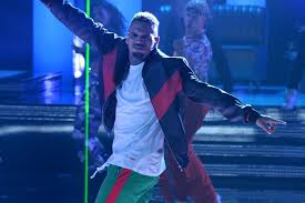 Chris Browns Indigo Tops The U S Album Chart Upi Com