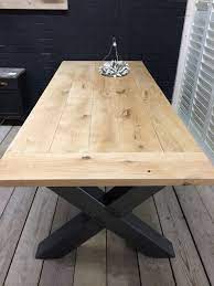 industriele tafel met een eikenblad en een stalen x onderstel 41220141001kops dining room furniture design modern dining furniture outdoor dining furniture