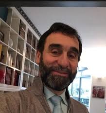 Est-ce que j'ai le droit d'être macroniste et dire que c'est le bordel en  outre-mer ? »