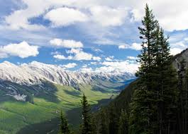 It forms when there are horizontal bands of resistant rock (hard rock) positioned over exposed, less resistant rock (soft rock). Datei Spray River Valley Alberta Canada 8169789188 Jpg Wikipedia