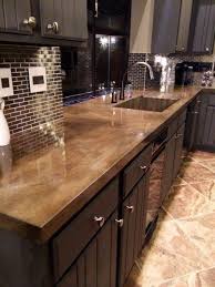 Comment Choisir La Credence De Cuisine Idees En 50 Photos Cuisine Marron Credence Cuisine Cuisine Beton