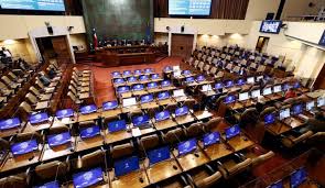 Sabemos que nuestra clase media también necesita y merece ayuda, indicó el mandatario, agregando que el bono clase media y el préstamo solidario comenzarán a ser entregados a las personas que accedieron al bono clase media 2021 solo podrán solicitarlo dos veces, en lugar de tres. Camara Aprobo El Bono Clase Media Y Prestamo Solidario
