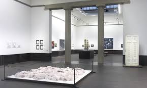 Konstnärer från alla genrer väljer artportable som sitt verktyg för att låsa upp konstvärlden. Omkonst Varsalongen 2018 Liljevalchs Konsthall Stockholm