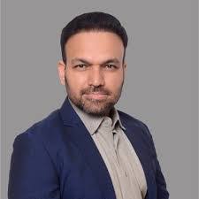 Scott Baines's Instagram, Twitter & Facebook